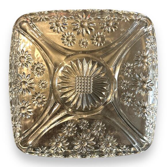 Vintage Hazel Atlas Crazy Daisy Square Relish Tray Lunch Dessert Plate Glass - Picture 1 of 3